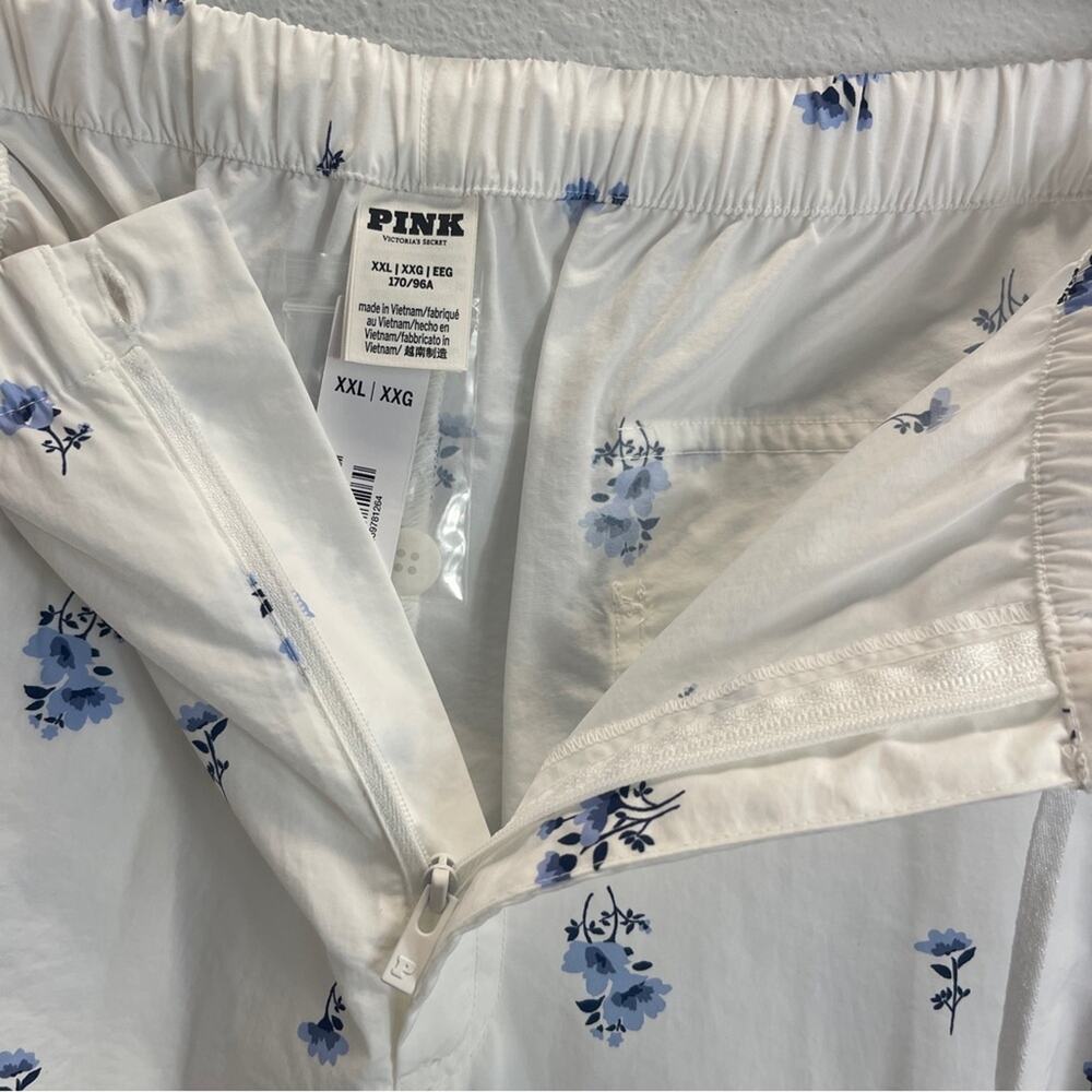 Victoria’s Secret Pink Optic White Floral Cargo Pants - Picture 8 of 13